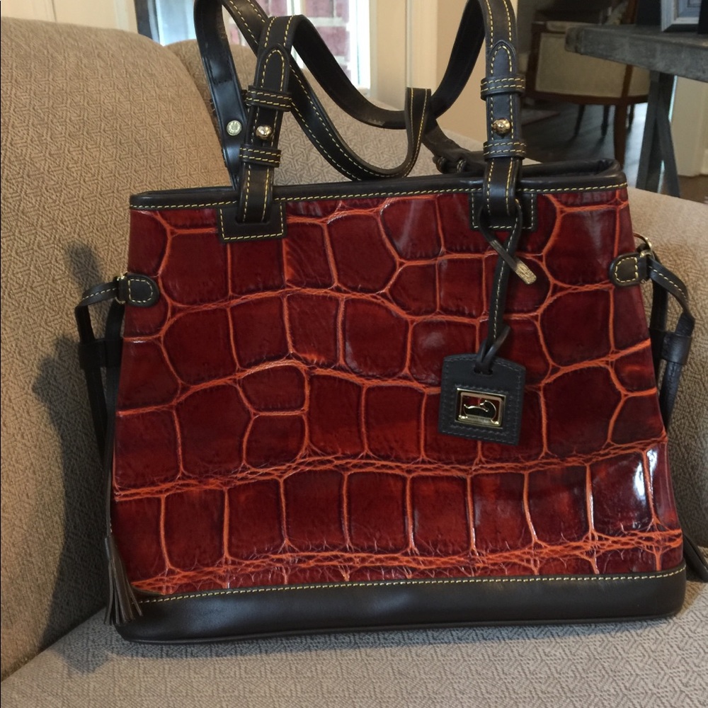 (2140). Dooney & Bourke croco Bag.  NWOT